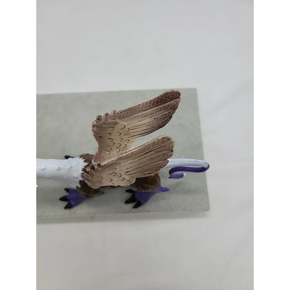 SDE Shantou Winged Purple And Silver Dragon Plastic Figure 7